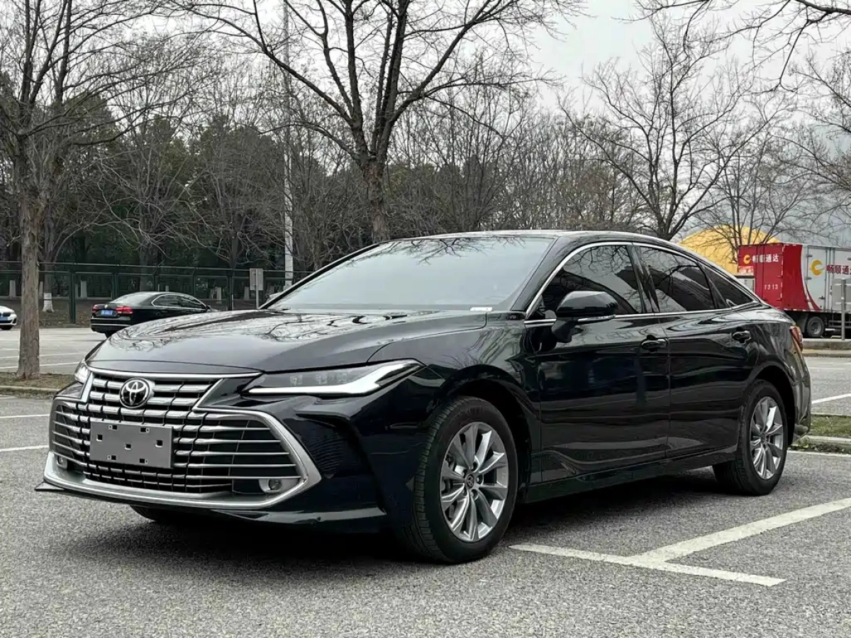 TOYOTA AVALON  2025