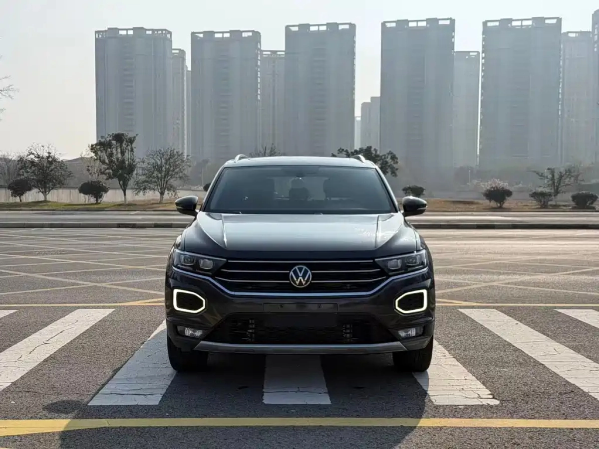 VOLKSWAGEN T-ROC
