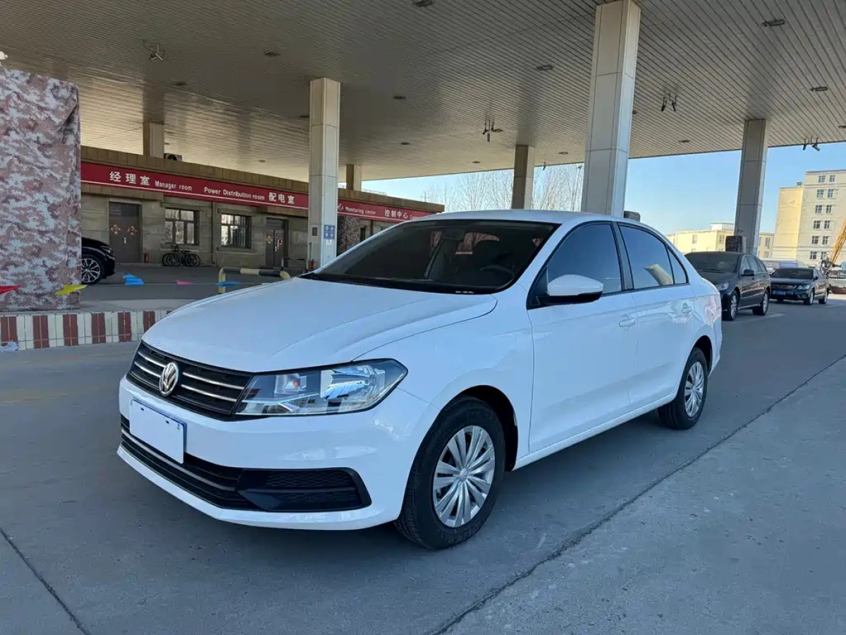 VOLKSWAGEN SANTANA  2022