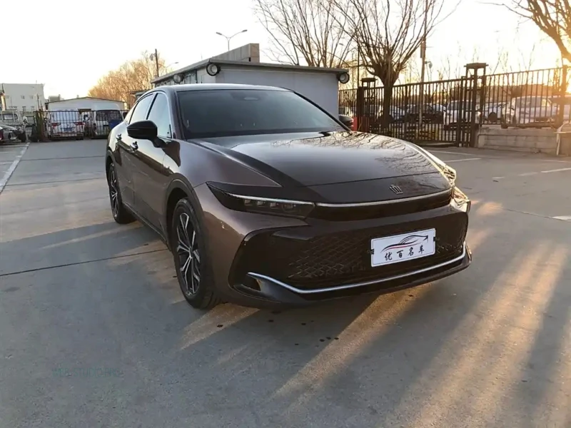 TOYOTA CROWN SPORTCROSS