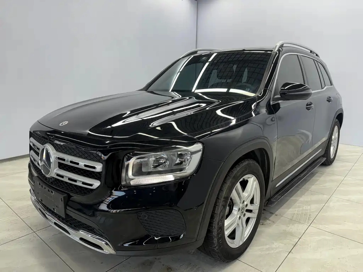 MERCEDES-BENZ GLB  2021