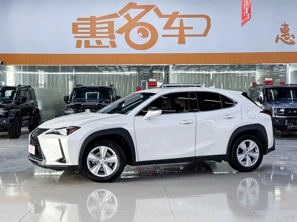 LEXUS UX  2023