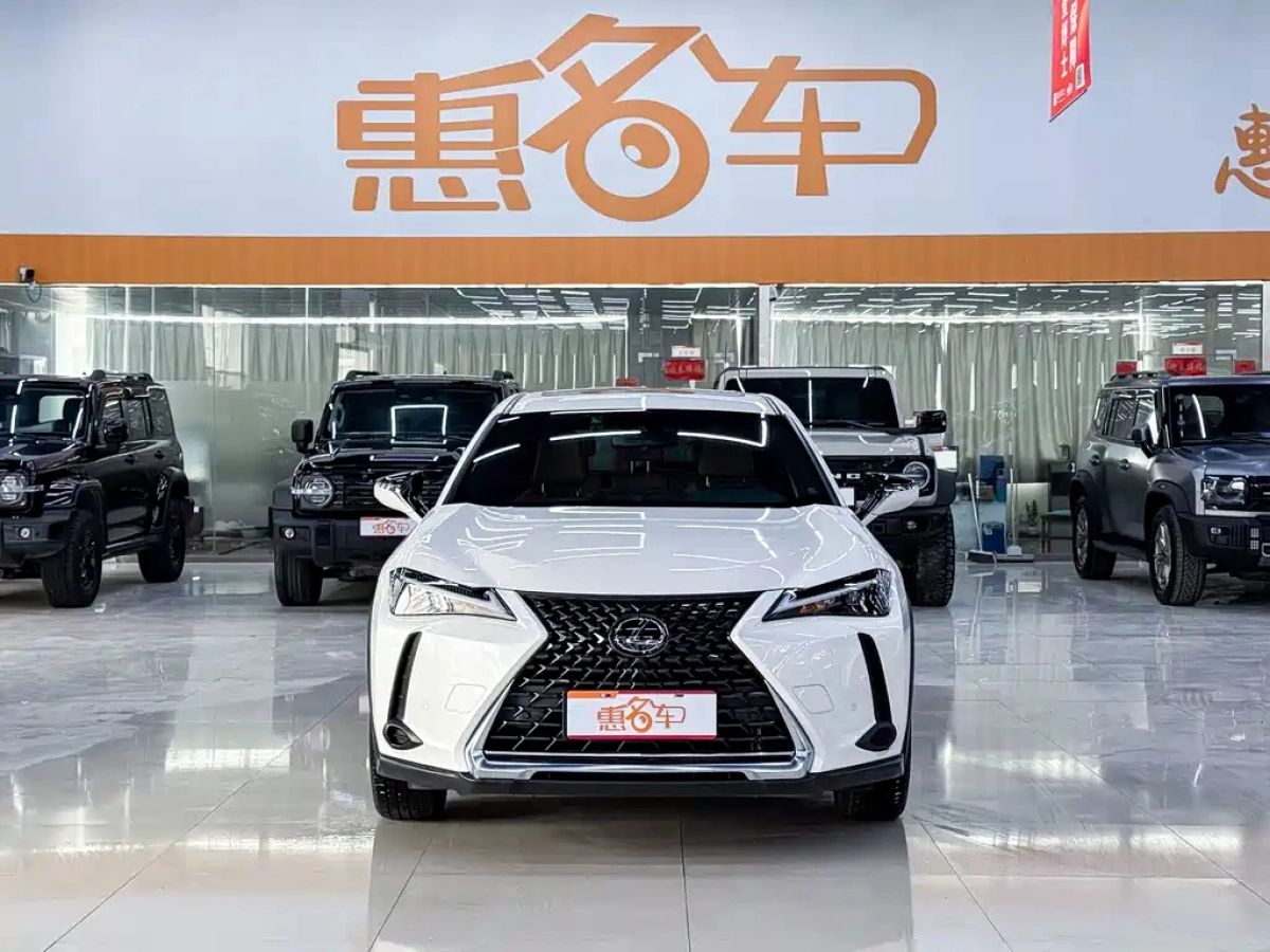 LEXUS UX