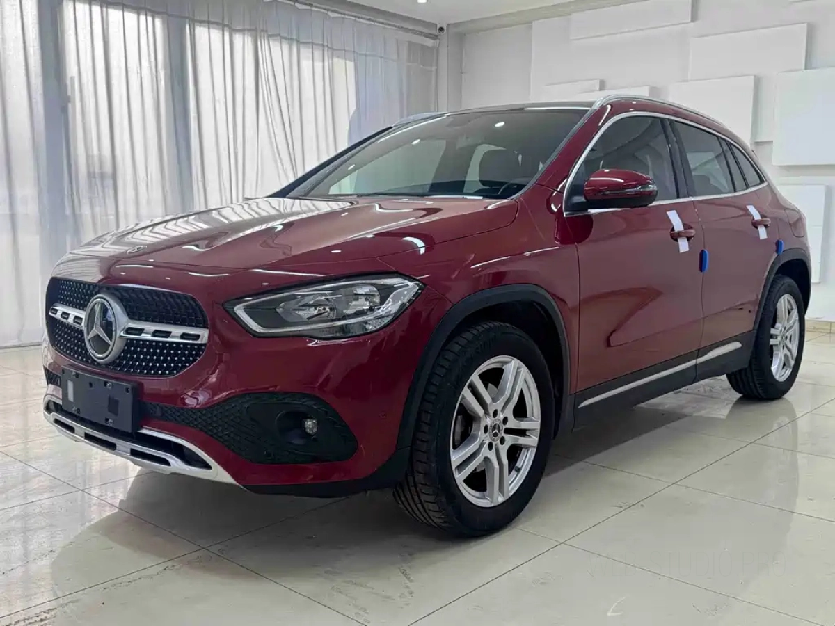MERCEDES-BENZ GLA  2021