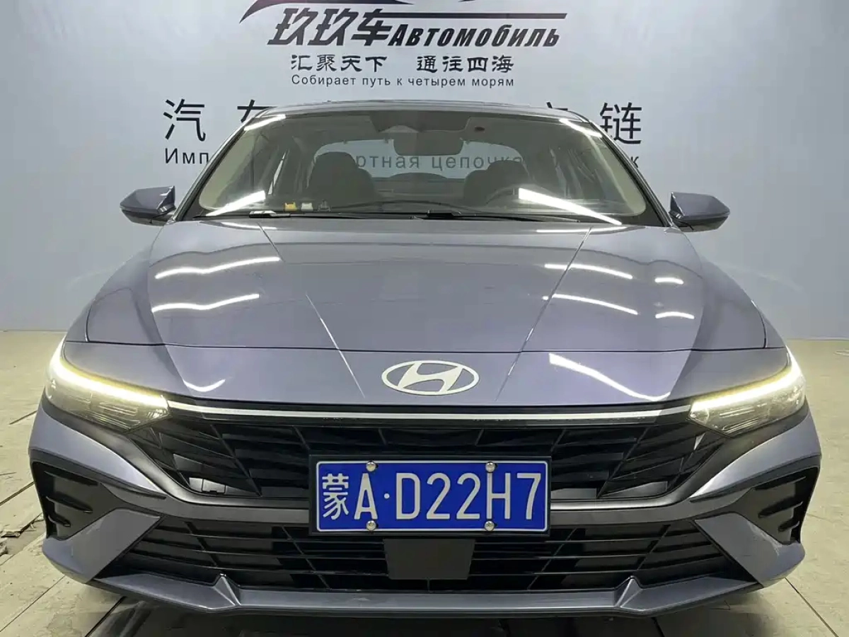 HYUNDAI ELANTRA