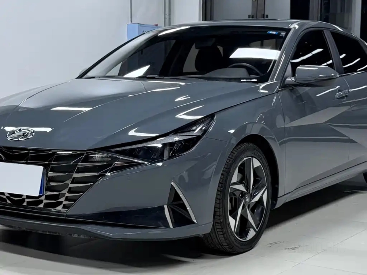 HYUNDAI ELANTRA  2023