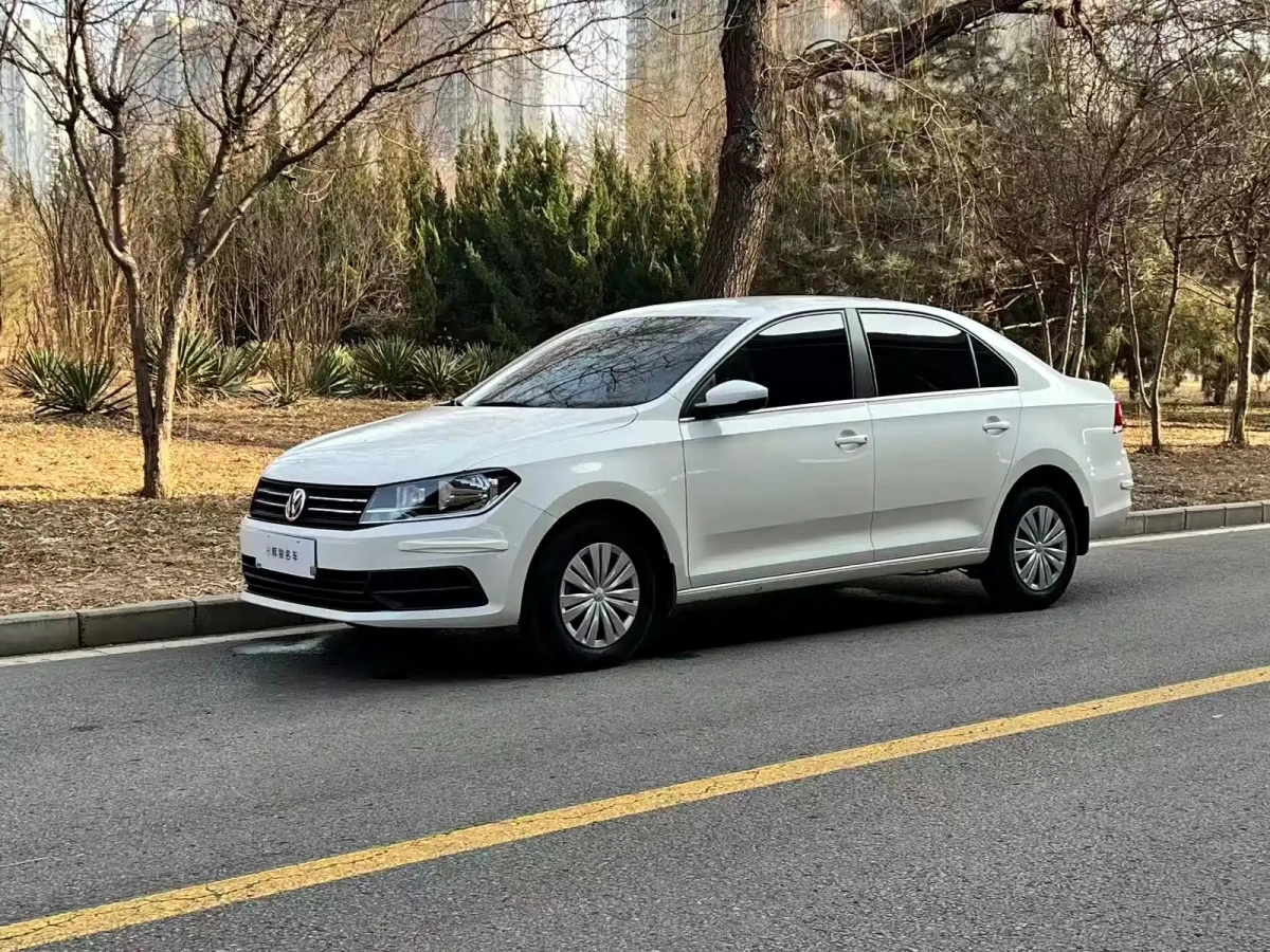 VOLKSWAGEN SANTANA  2023