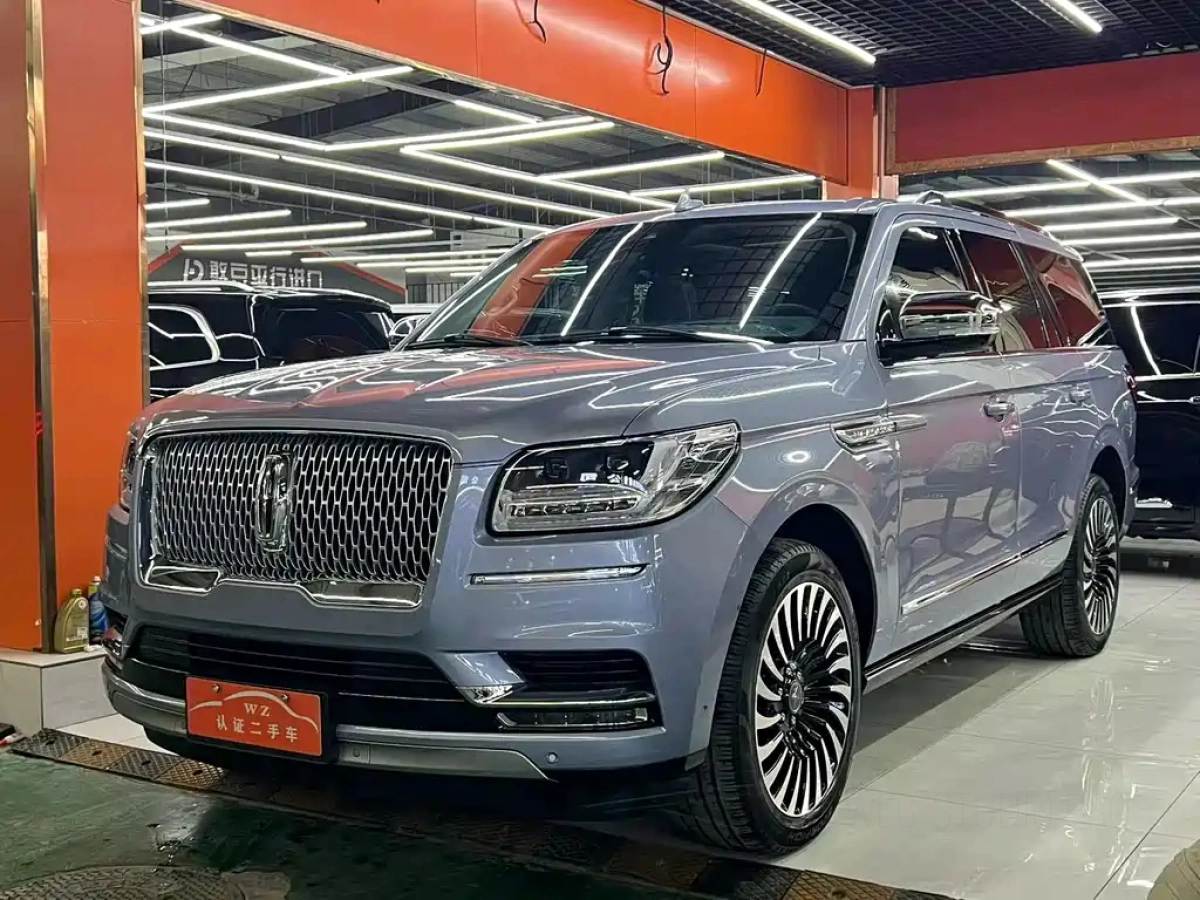 LINCOLN NAVIGATOR