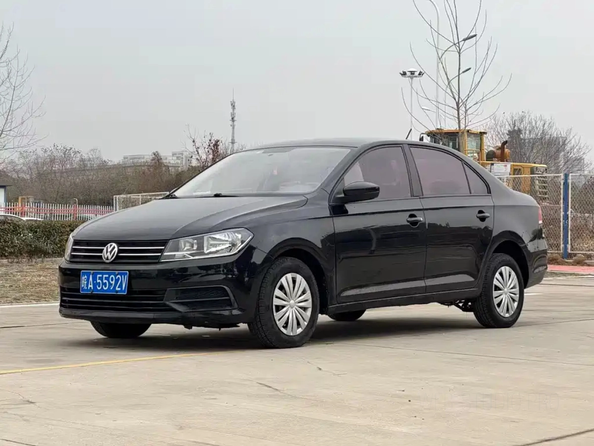 VOLKSWAGEN SANTANA  2019