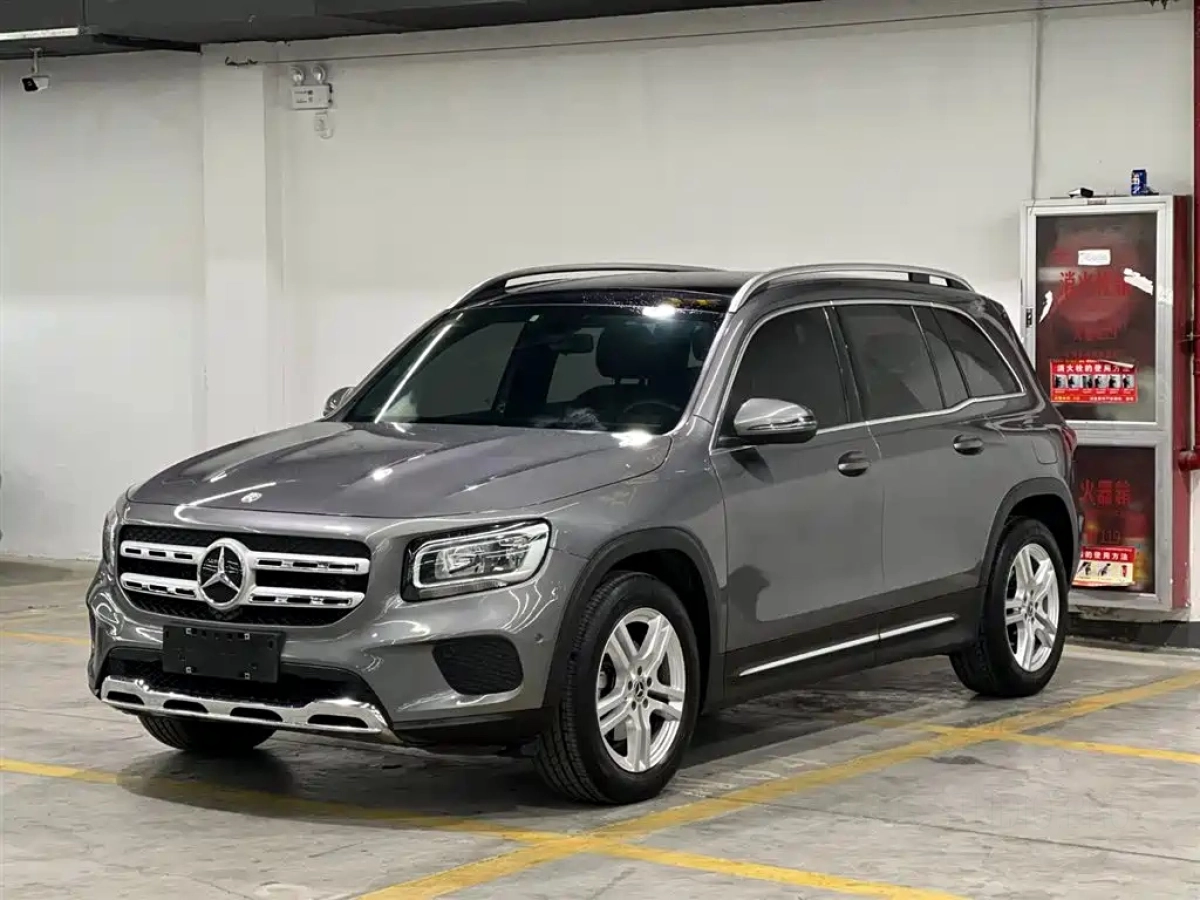 MERCEDES-BENZ GLB  2021