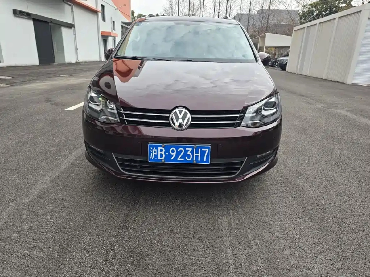 VOLKSWAGEN SHARAN
