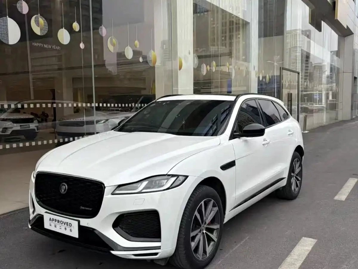 JAGUAR F-PACE  2024