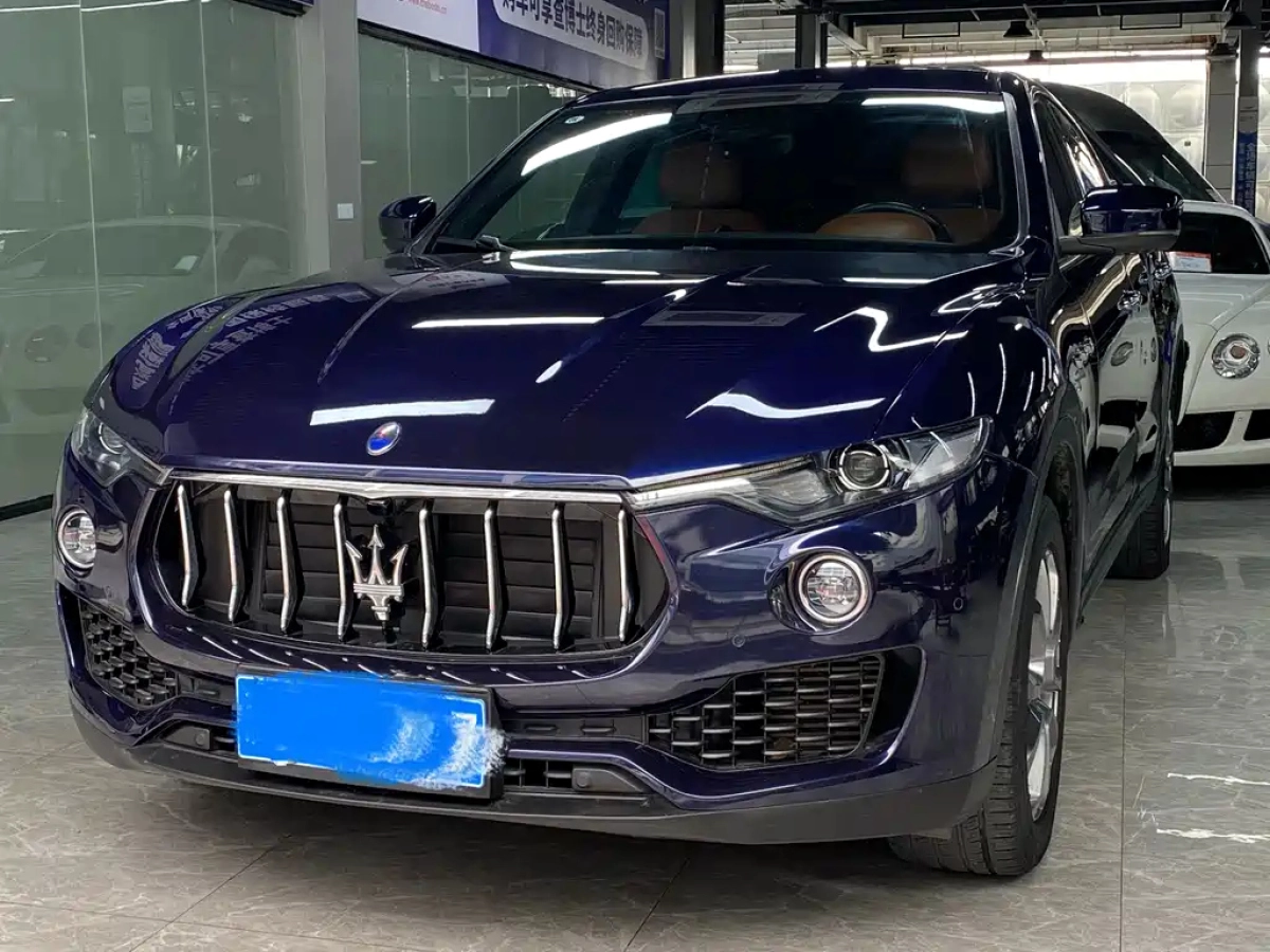 MASERATI LEVANTE  2021