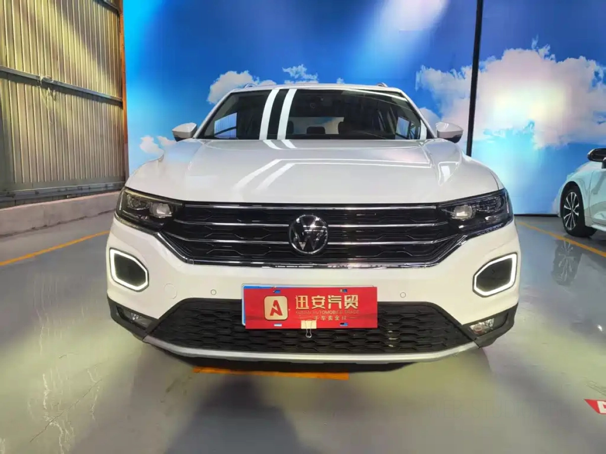 VOLKSWAGEN T-ROC