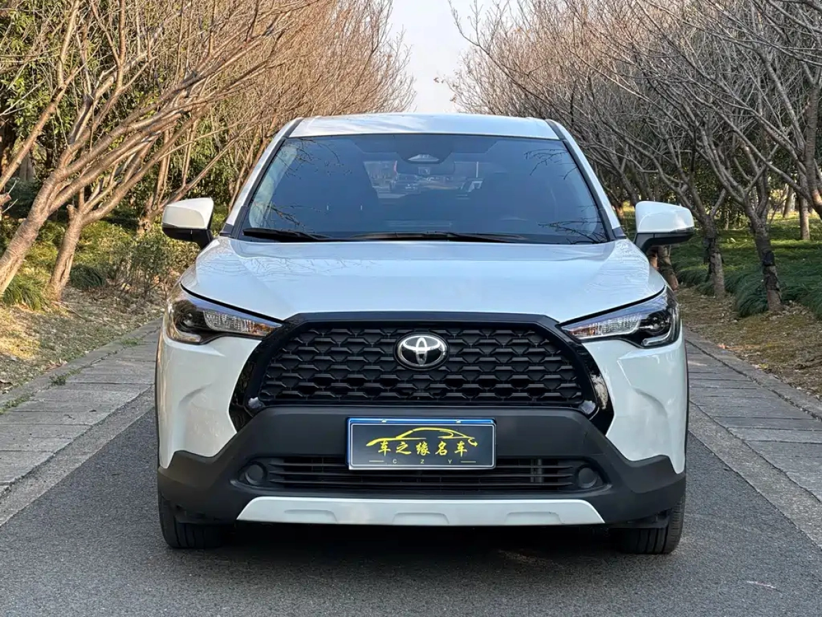 TOYOTA COROLLA CROSS