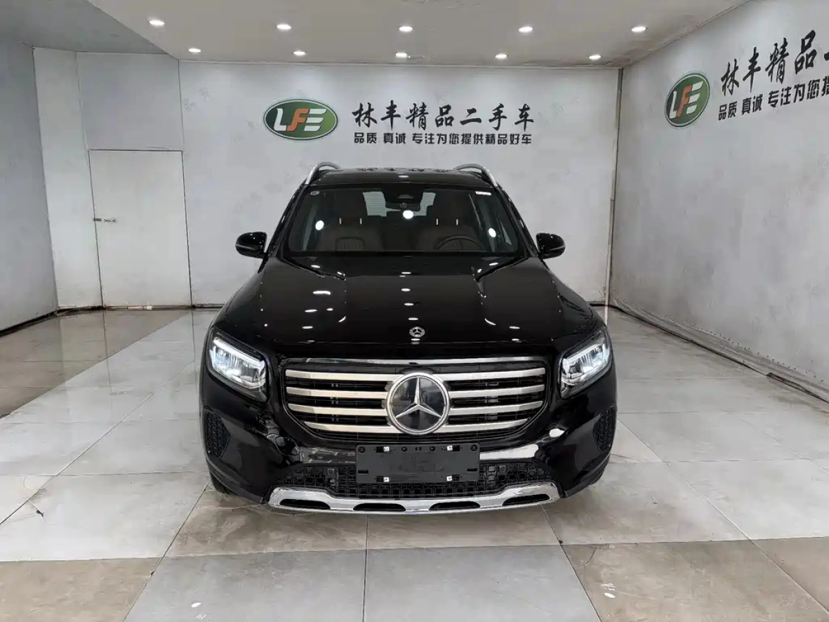 MERCEDES-BENZ GLB