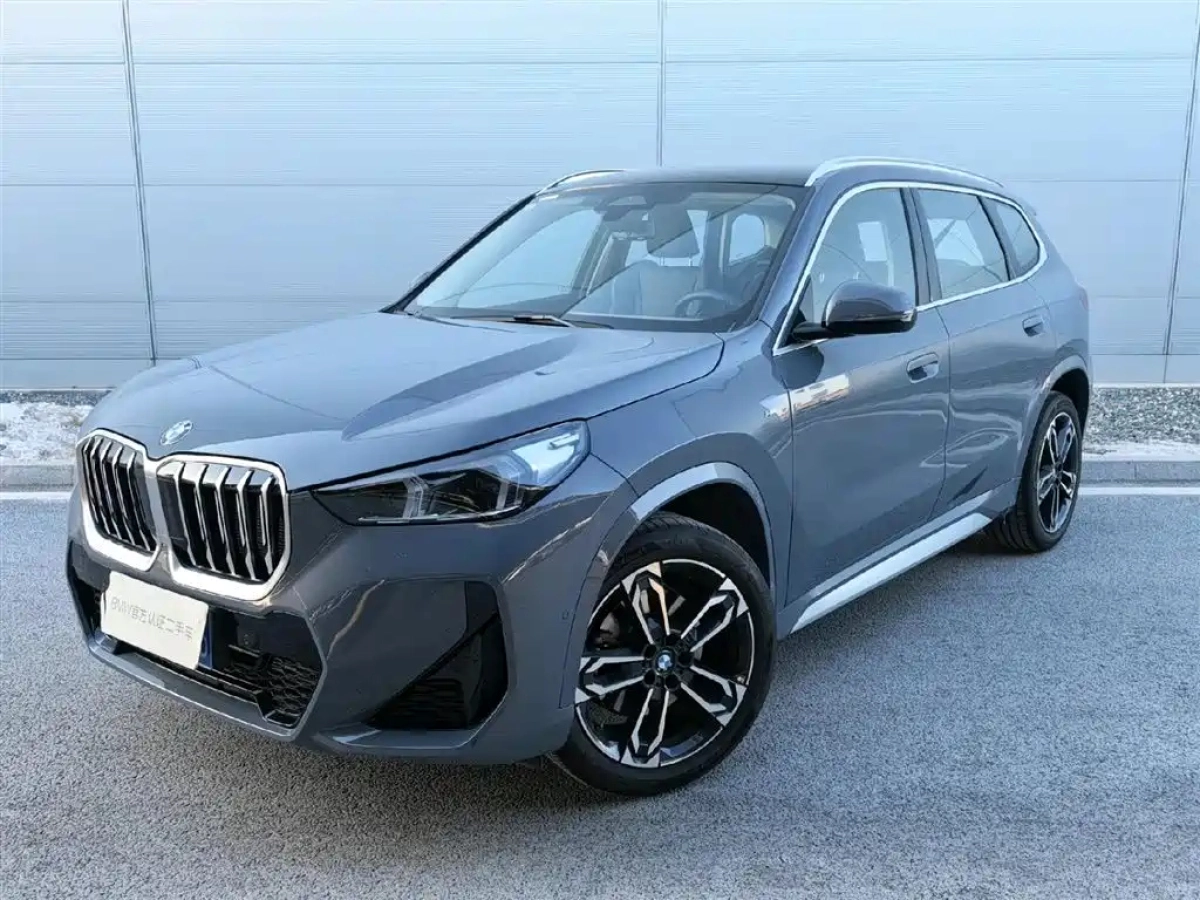 BMW X1  2025