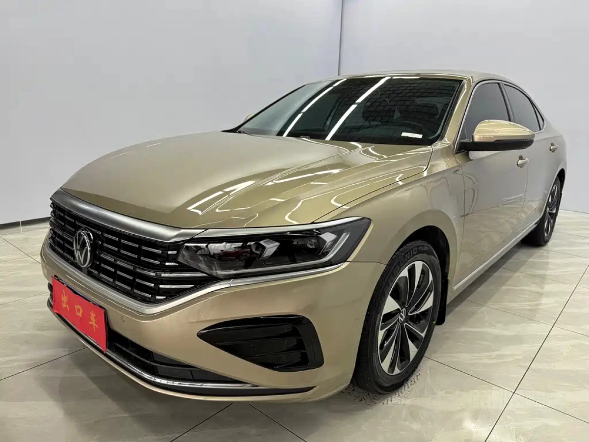 VOLKSWAGEN PASSAT  2022