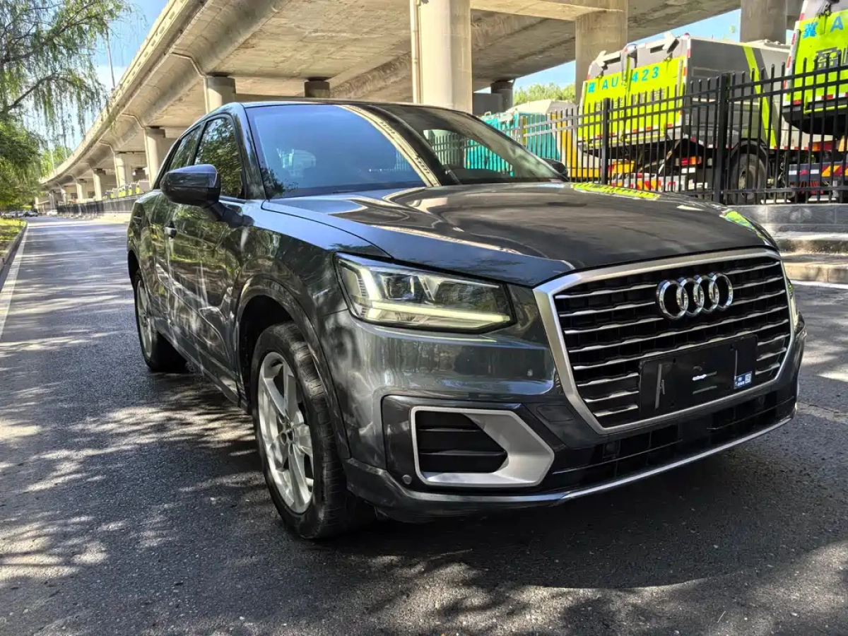 AUDI Q2L