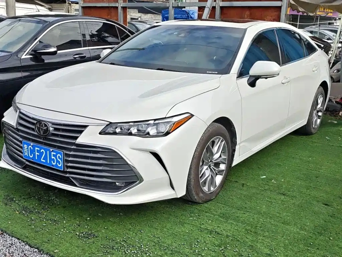TOYOTA AVALON  2020