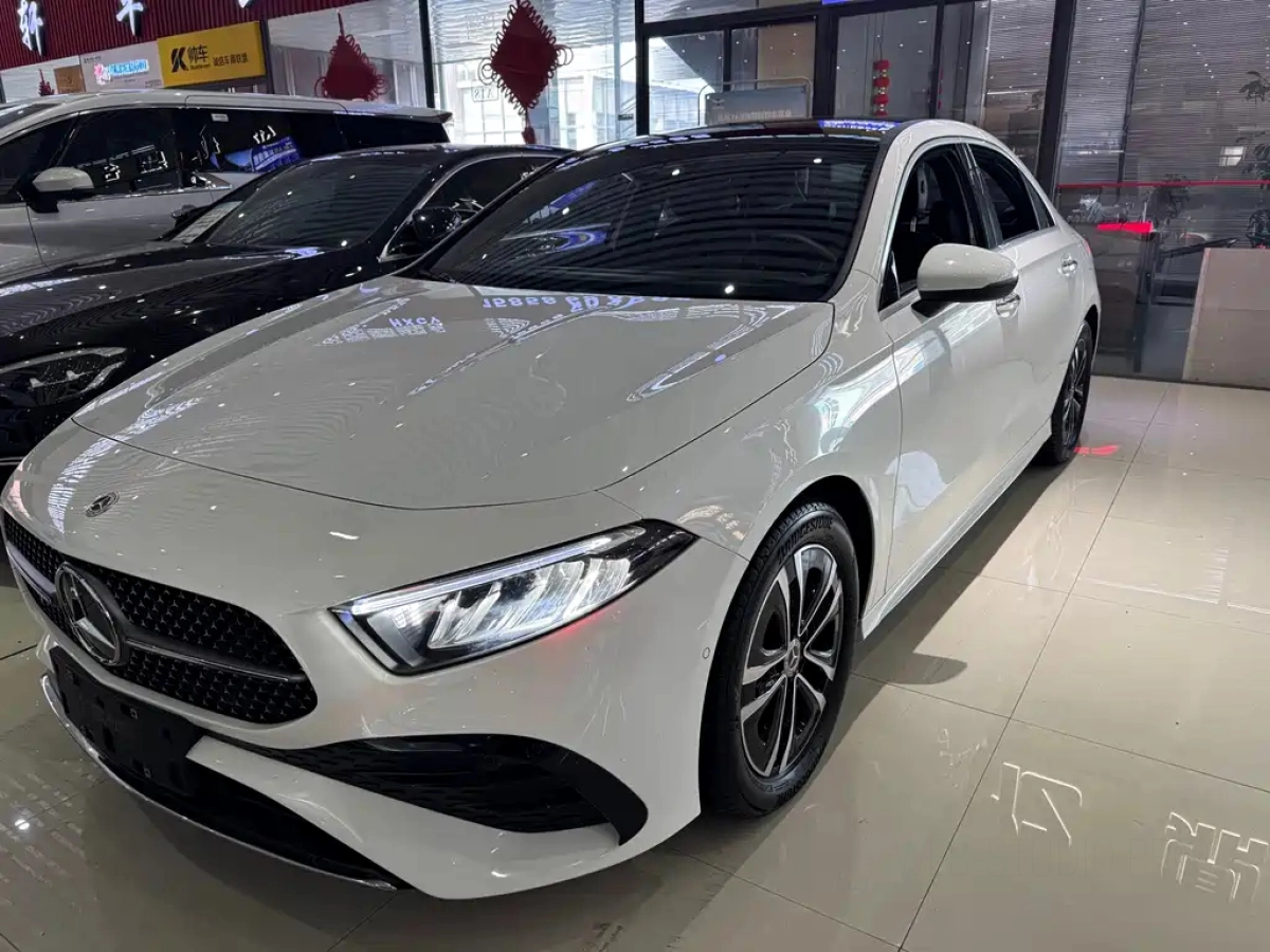 MERCEDES-BENZ A-CLASS  2024