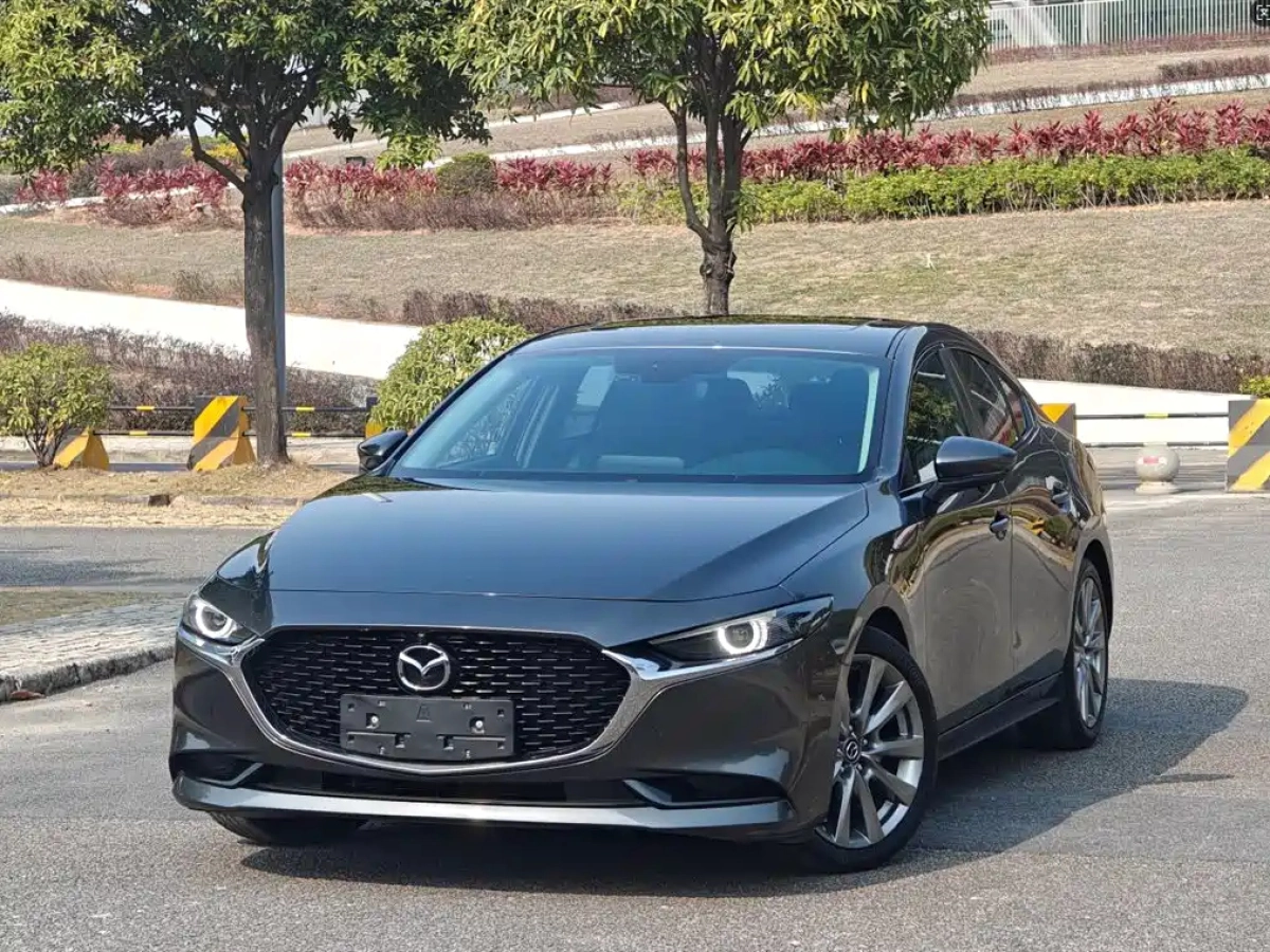 MAZDA 3 AXELA
