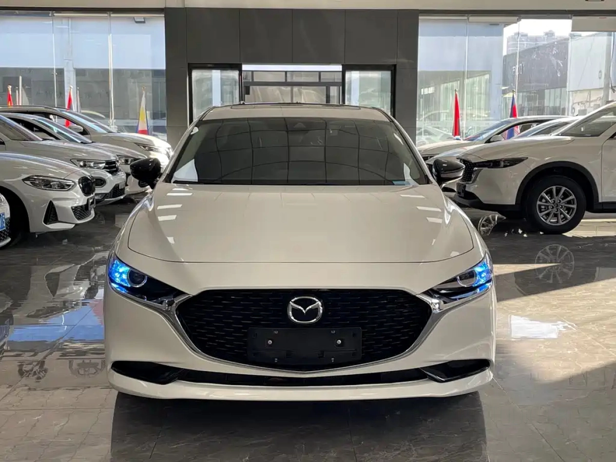 MAZDA 3 AXELA