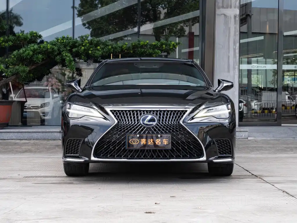 LEXUS LS