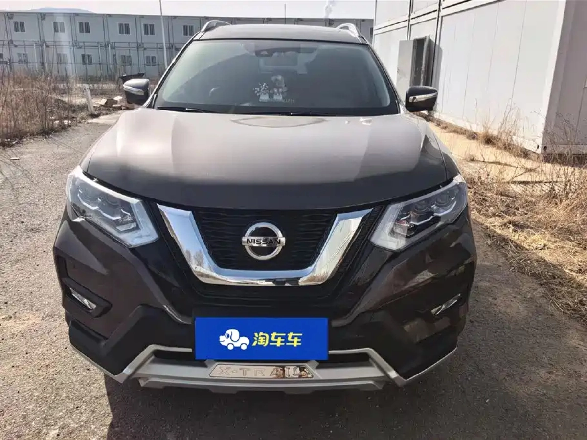 NISSAN X-TRAIL
