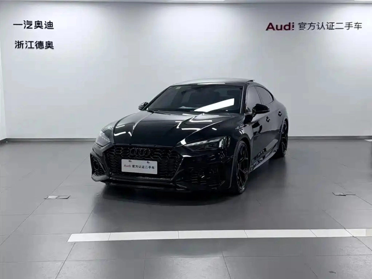AUDI RS 5  2024