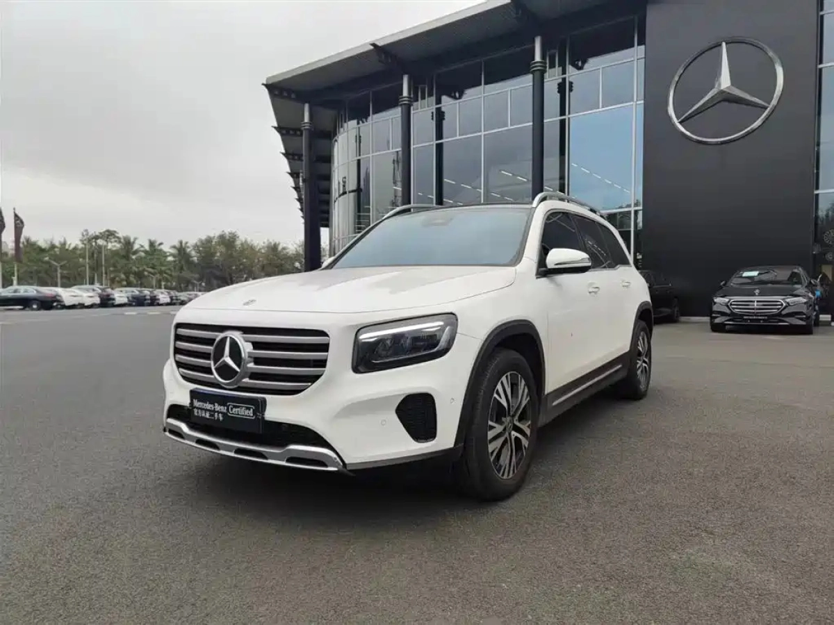 MERCEDES-BENZ GLB