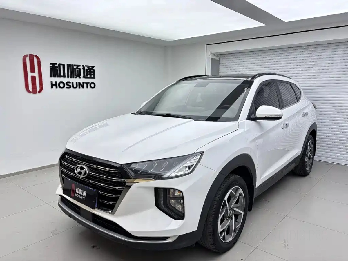 HYUNDAI TUCSON  2021