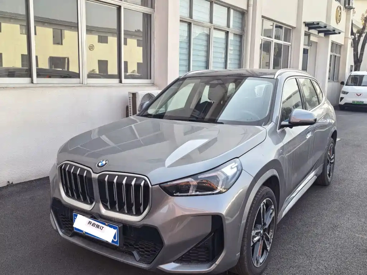 BMW X1  2024
