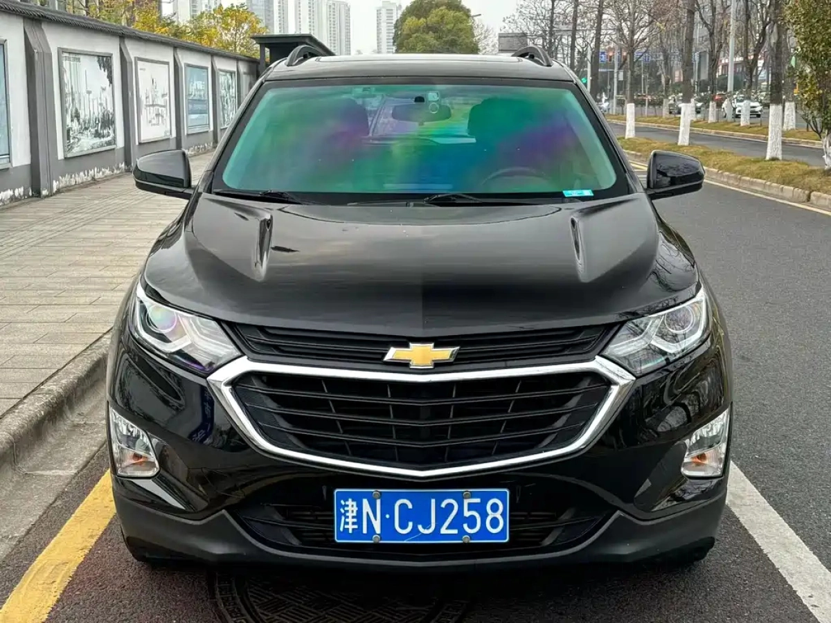 CHEVROLET EQUINOX