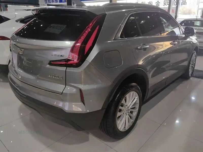 CADILLAC XT4
