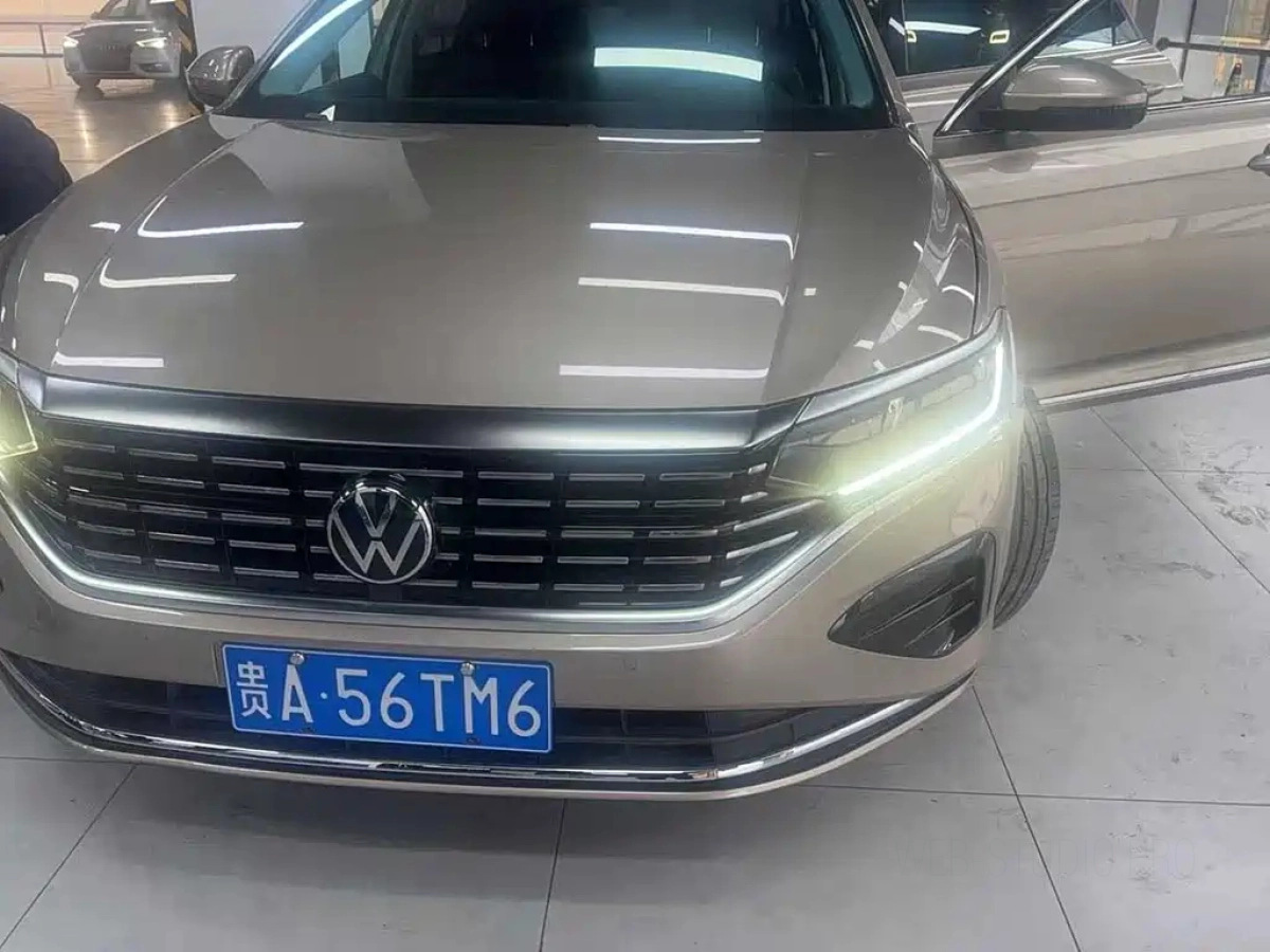 VOLKSWAGEN PASSAT  2021