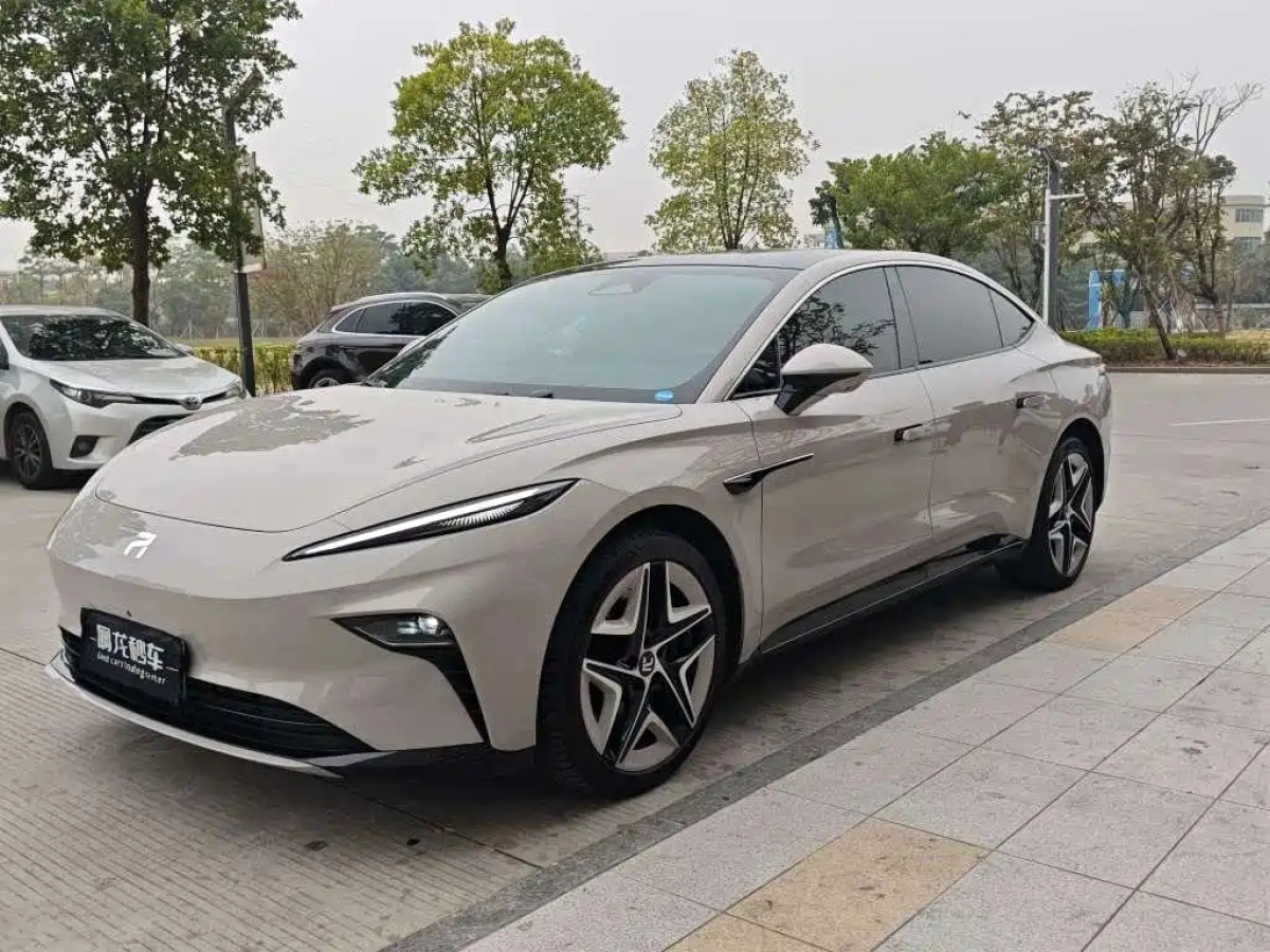 RISING AUTO F7  2023