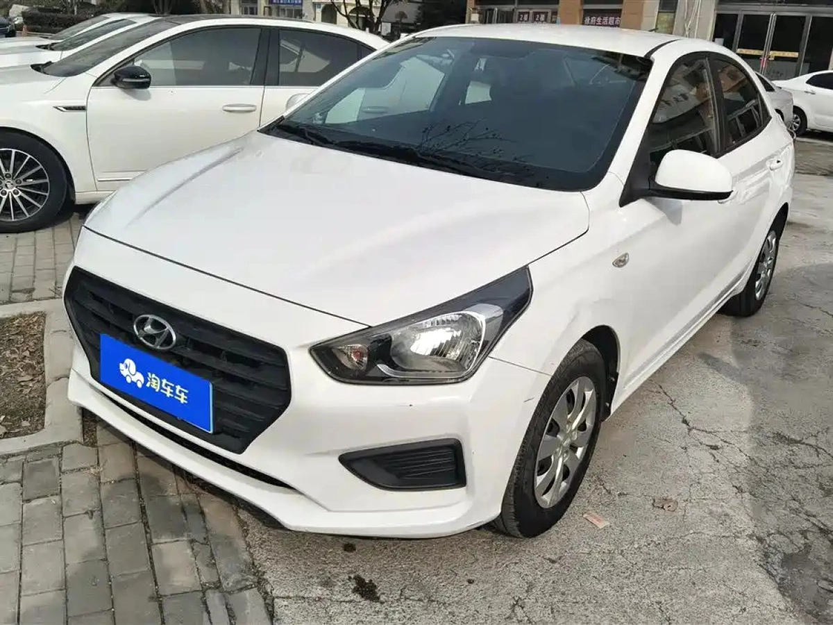 HYUNDAI VERNA
