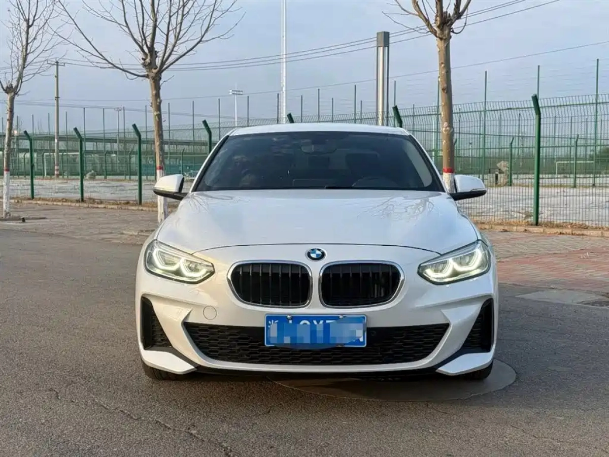BMW 1-SERIES