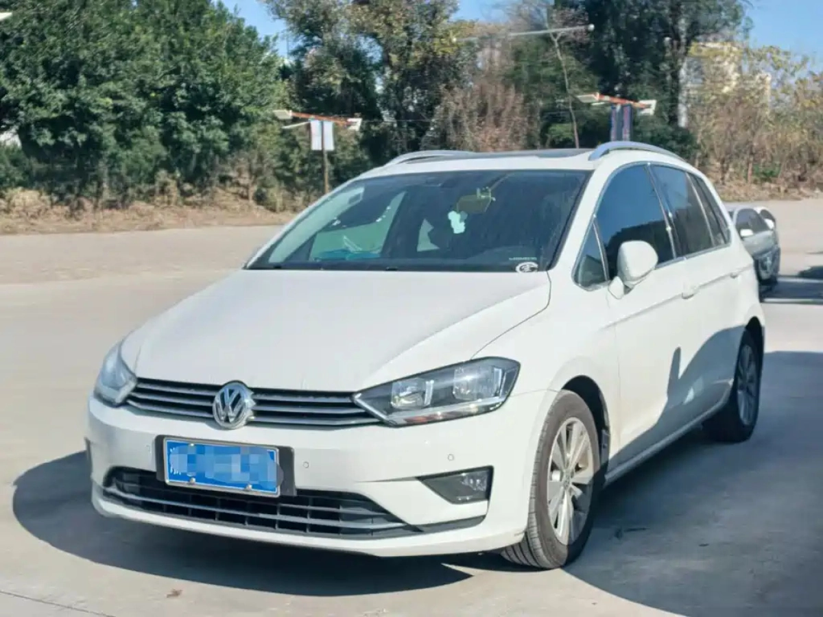 VOLKSWAGEN GOLF SPORTSVAN