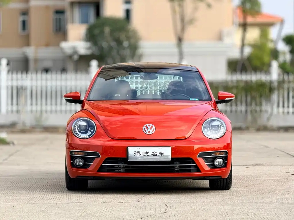 VOLKSWAGEN BEETLE