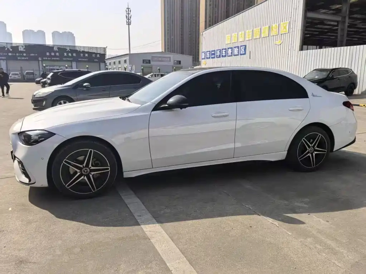 MERCEDES-BENZ C-CLASS