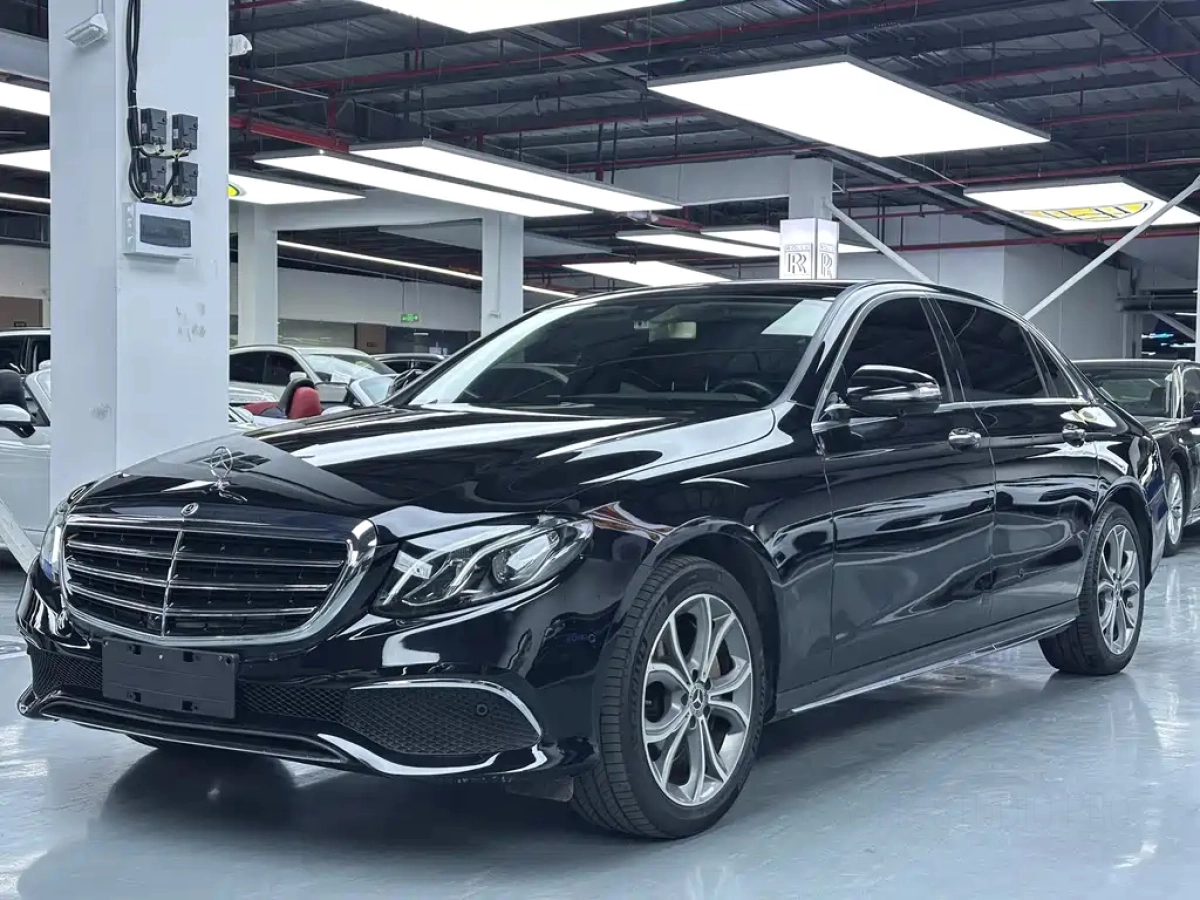 MERCEDES-BENZ E-CLASS