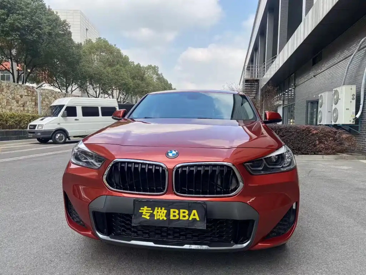 BMW X2