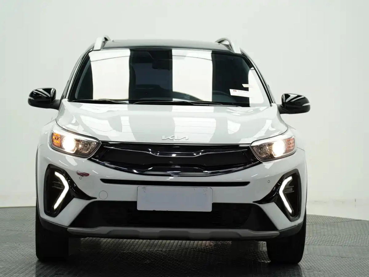 KIA KX1