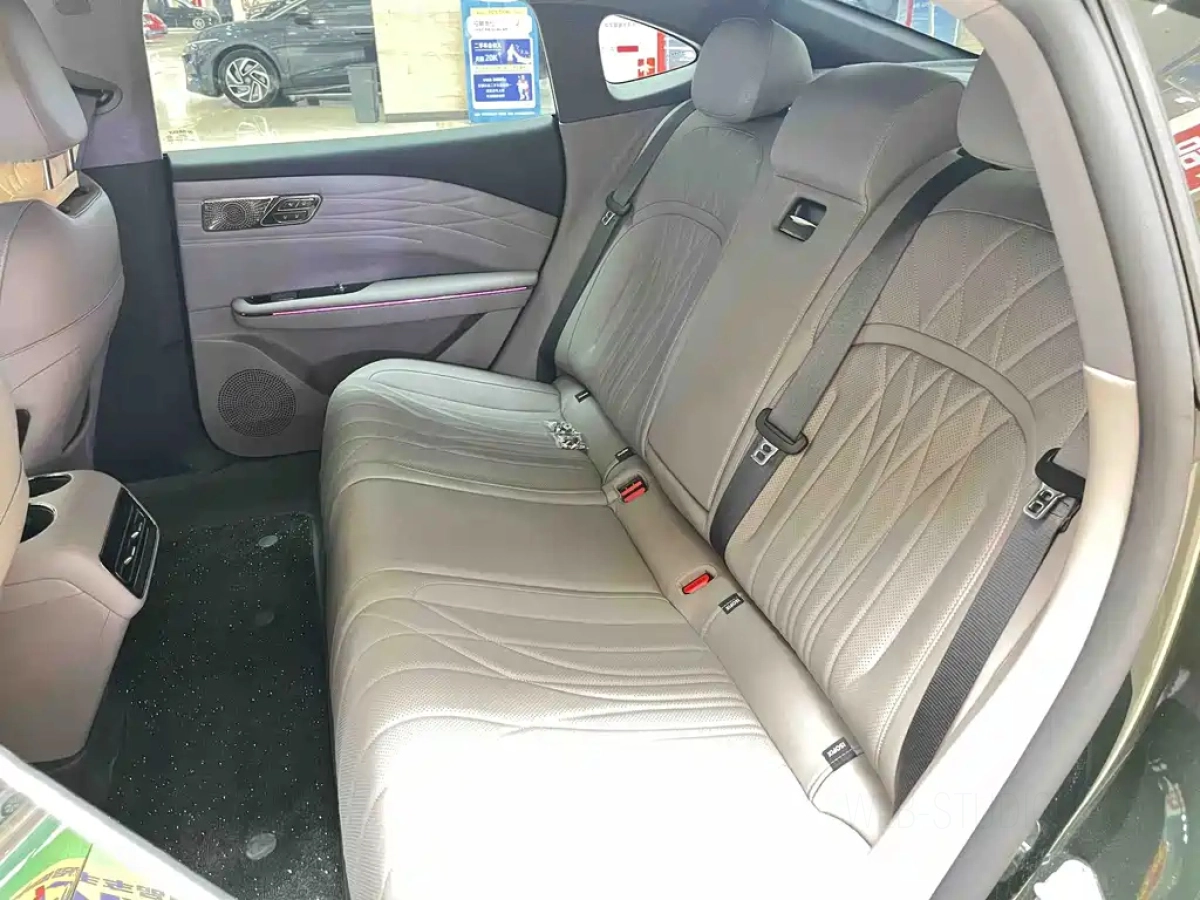 GEELY GALAXY GALAXY XINGYAO 8