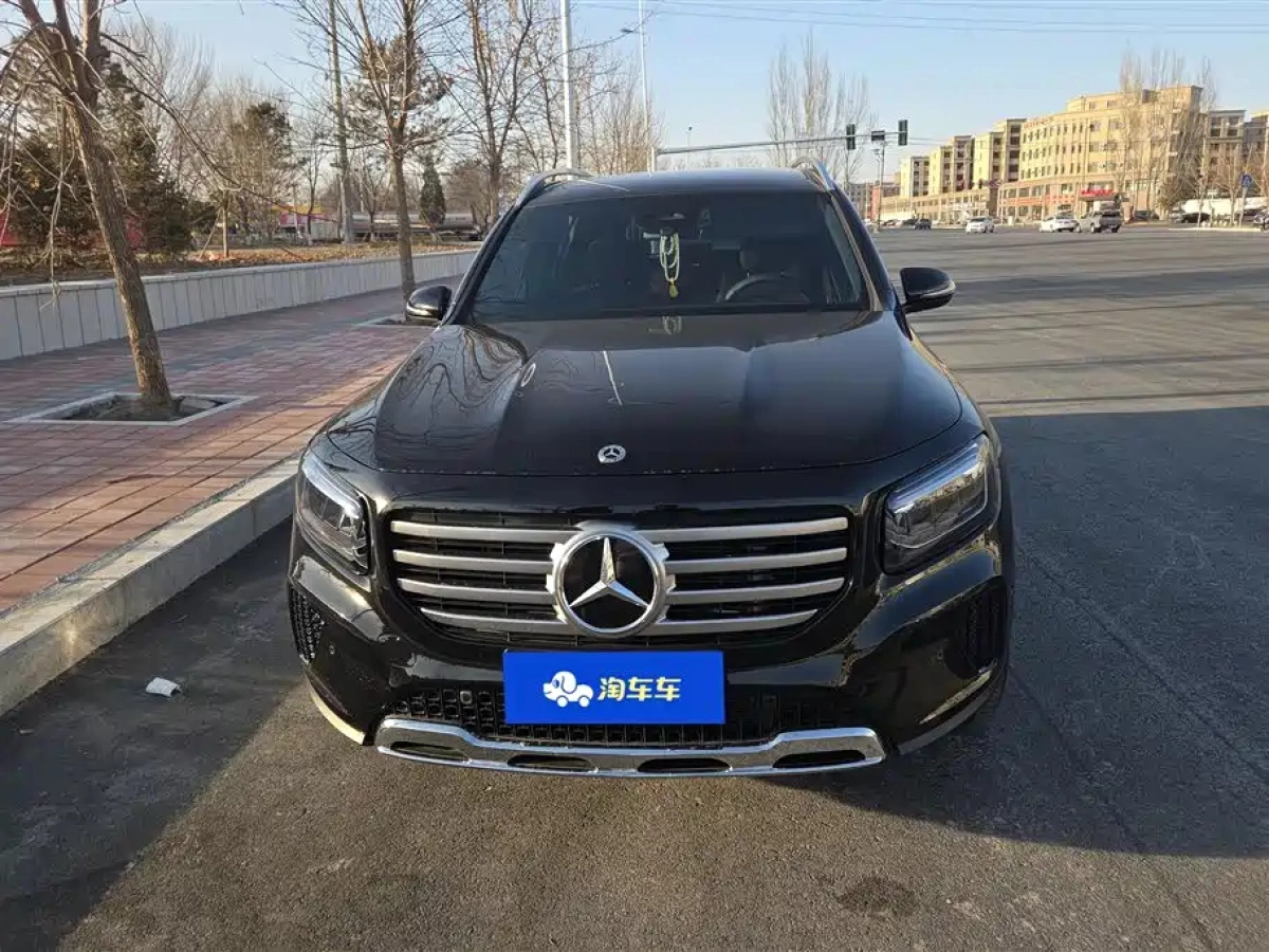 MERCEDES-BENZ GLB