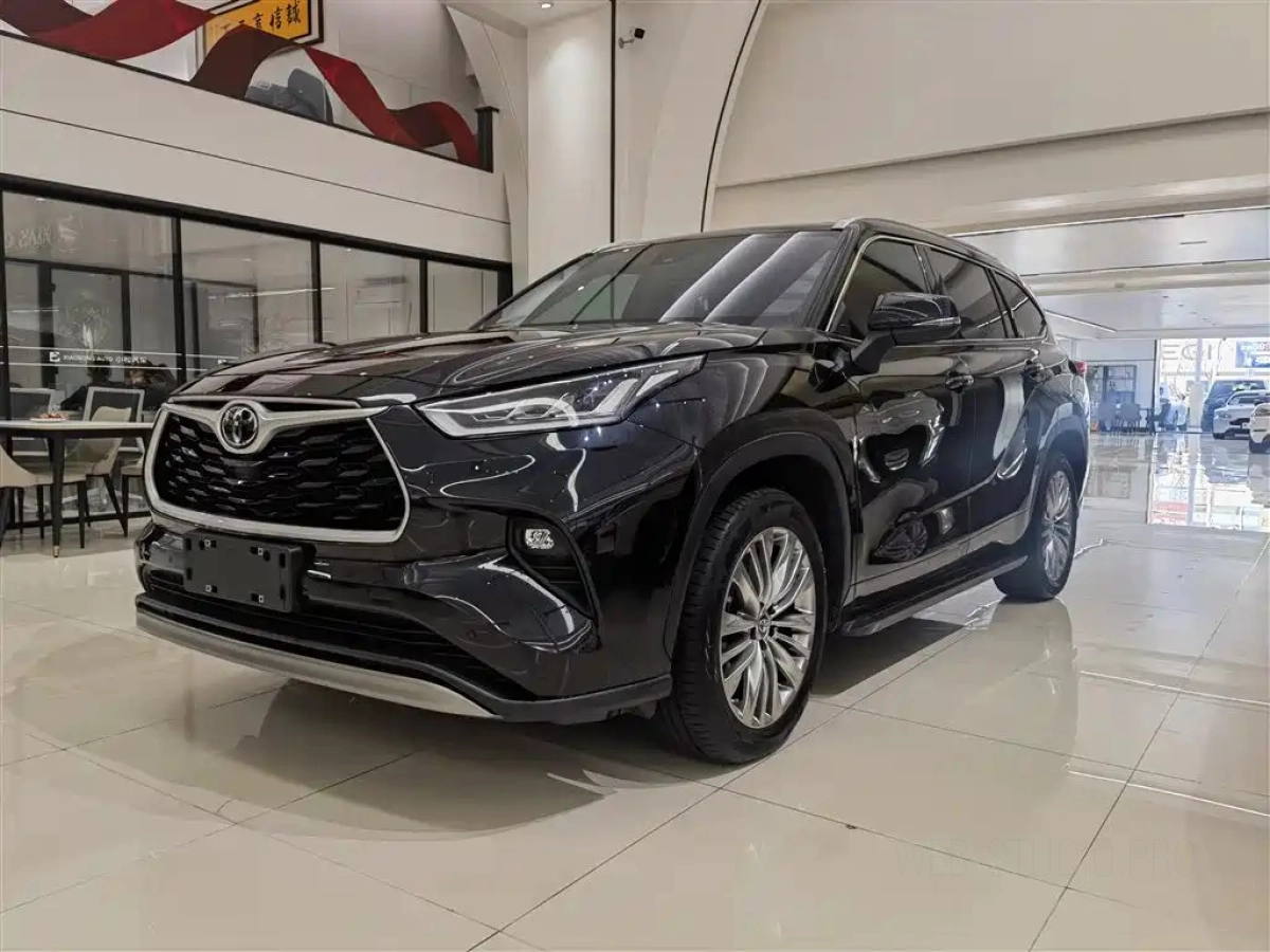 TOYOTA HIGHLANDER  2024