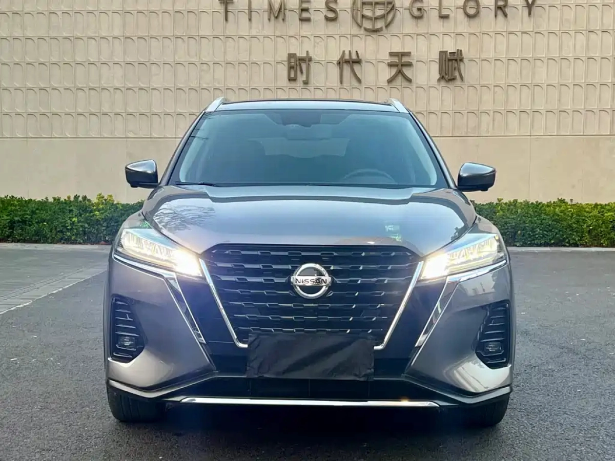 NISSAN KICKS