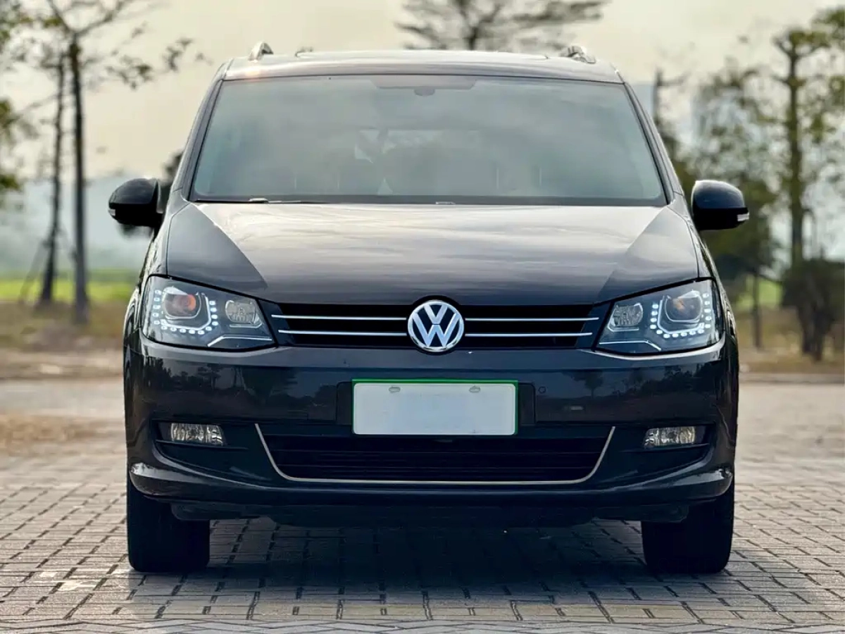 VOLKSWAGEN SHARAN